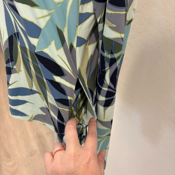 Hang Ten Blue Green Leaf Pattern Long Sleeve Rash Guard Size Large - Picture 3 of 8